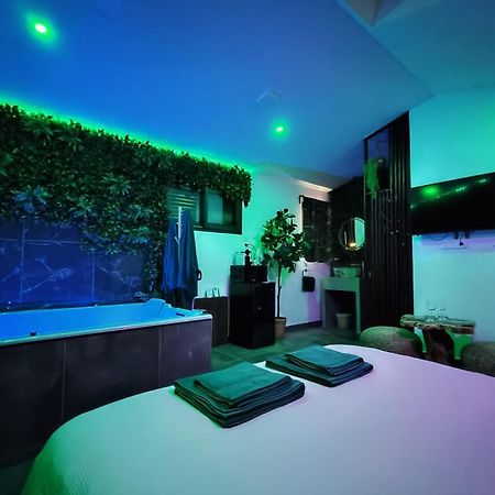 La Jungle Room โรญัค ภายนอก รูปภาพ